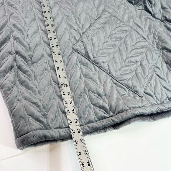 World Market Jacket Womens Small/Medium Polyester Silver Funnel Neck Lounge Ponc - Picture 7 of 9